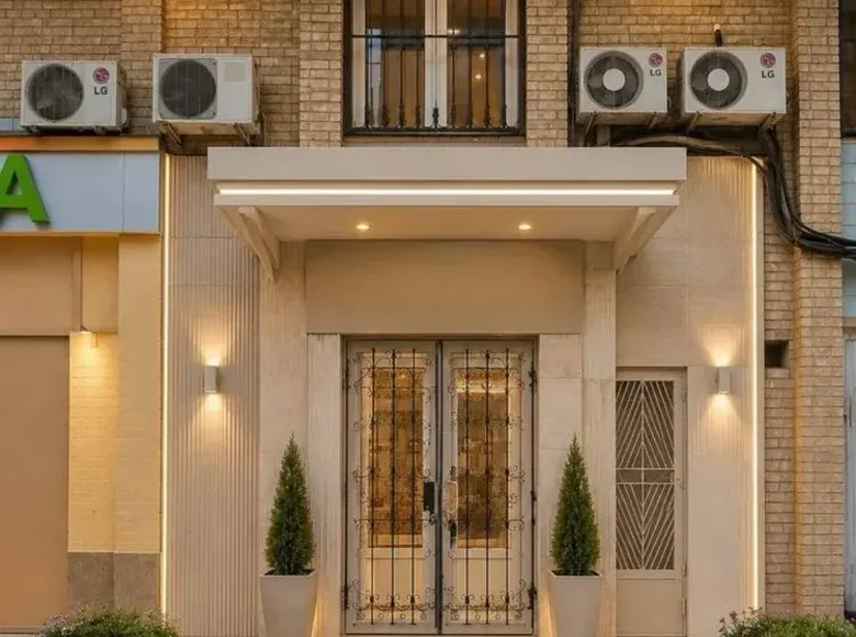 Sotiladi tijorat binosi, 81 m² — Yunusobod tumani
