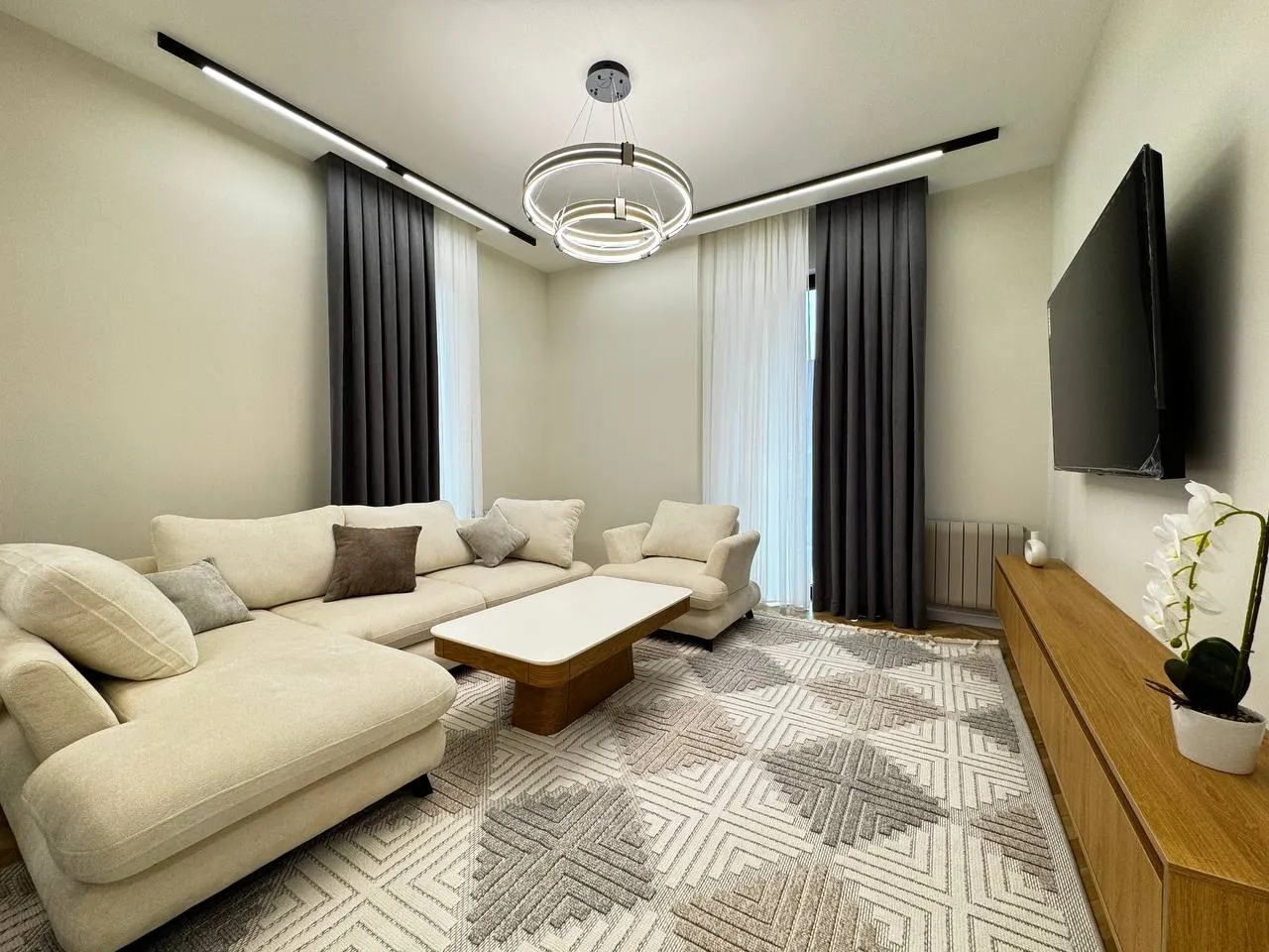 Продаётся 2-комнатная квартира, 60 м², 10/12 этаж — Мирабадский район