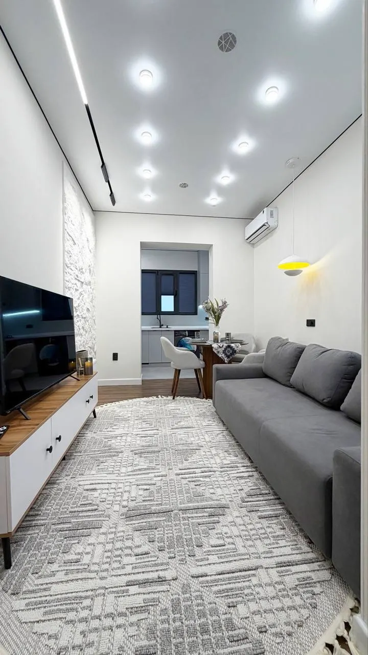 Сдаётся 2-комнатная квартира, 90 м², 2/9 этаж — Алмазарский район