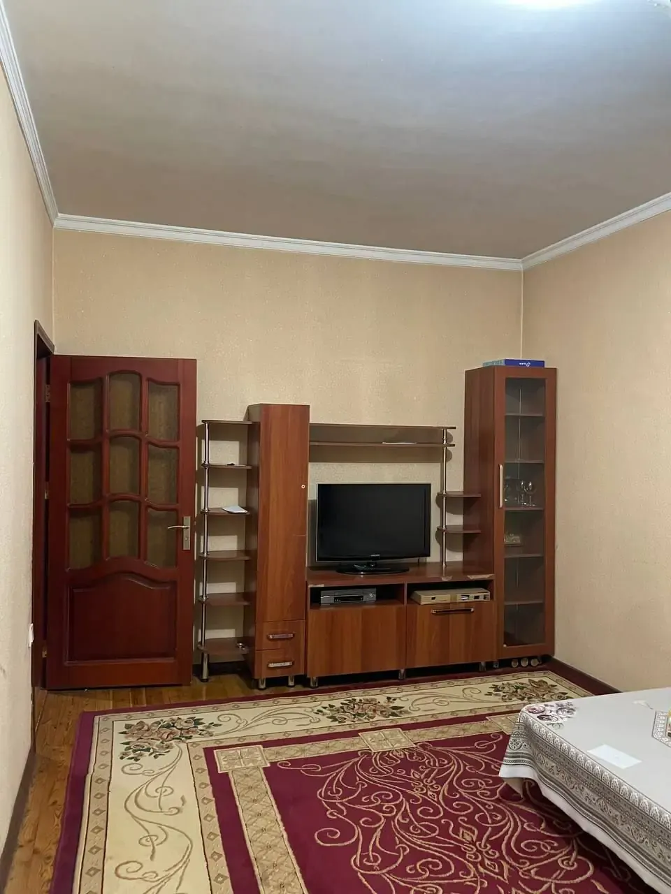 Сдаётся 2-комнатная квартира, 56 м², 1/4 этаж — Алмазарский район