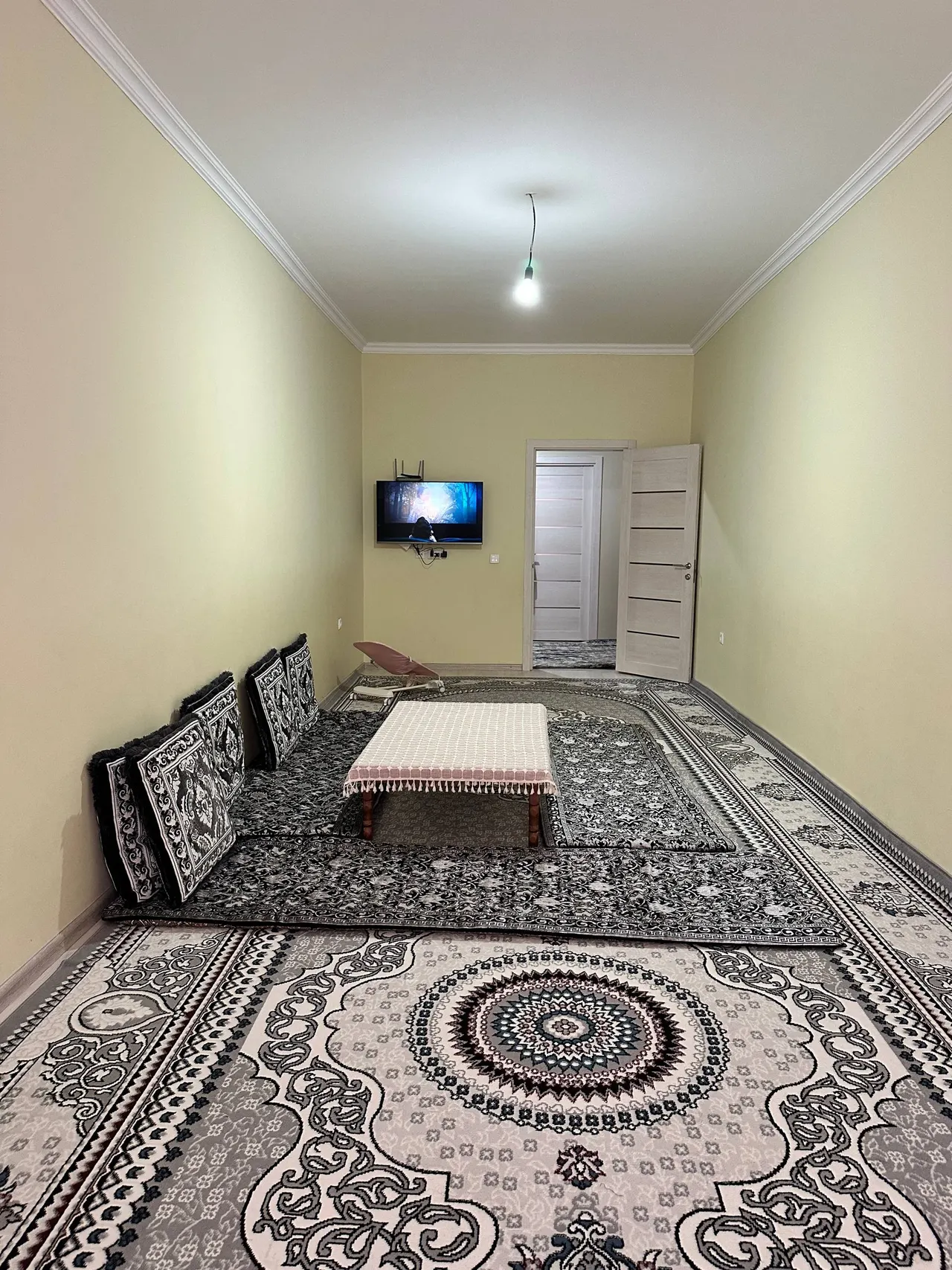Sotiladi 3 xonali kvartira, 90 m², 3/16 qavat — Yangihayot tumani