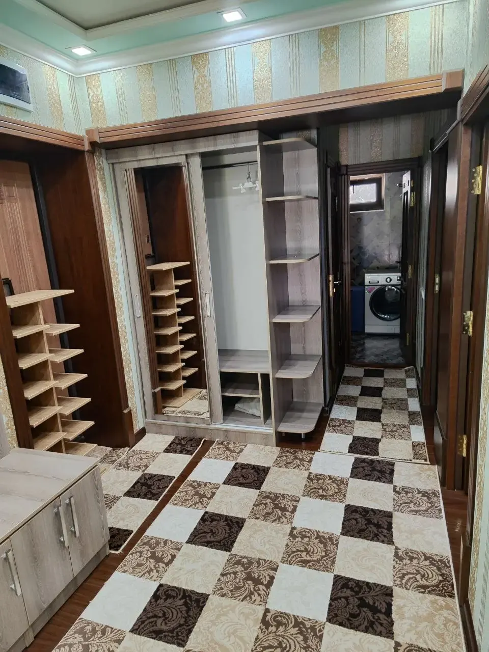 Сотилади 2 хонали квартира, 62 м², 1/5 қават — Яшнобод тумани