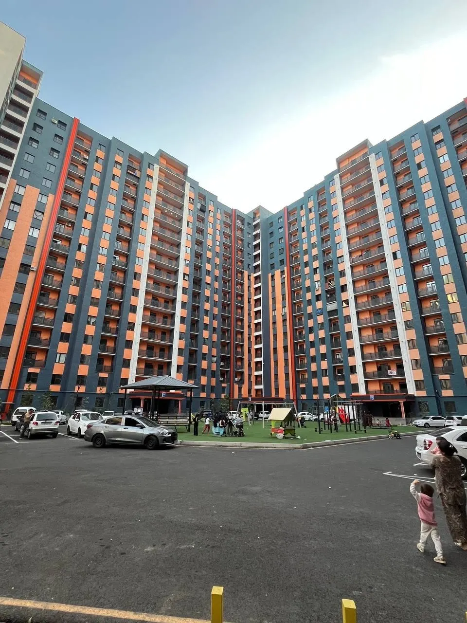 Сотилади 2 хонали квартира, 58 м², 4/16 қават — Зангиота тумани