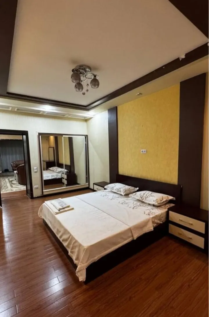 Сдаётся 2-комнатная квартира, 64 м², 2/5 этаж — Яккасарайский район
