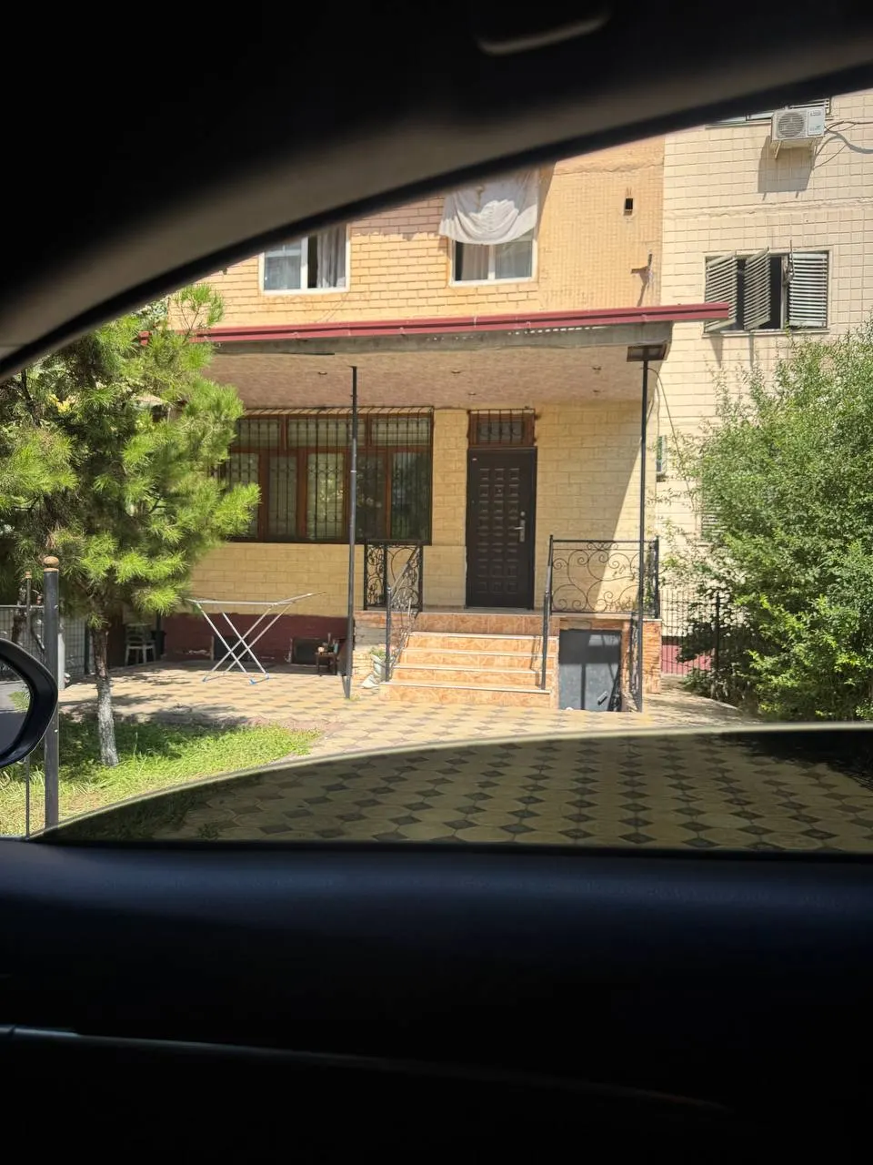 Сотилади 2 хонали квартира, 61 м², 1/4 қават — Юнусобод тумани