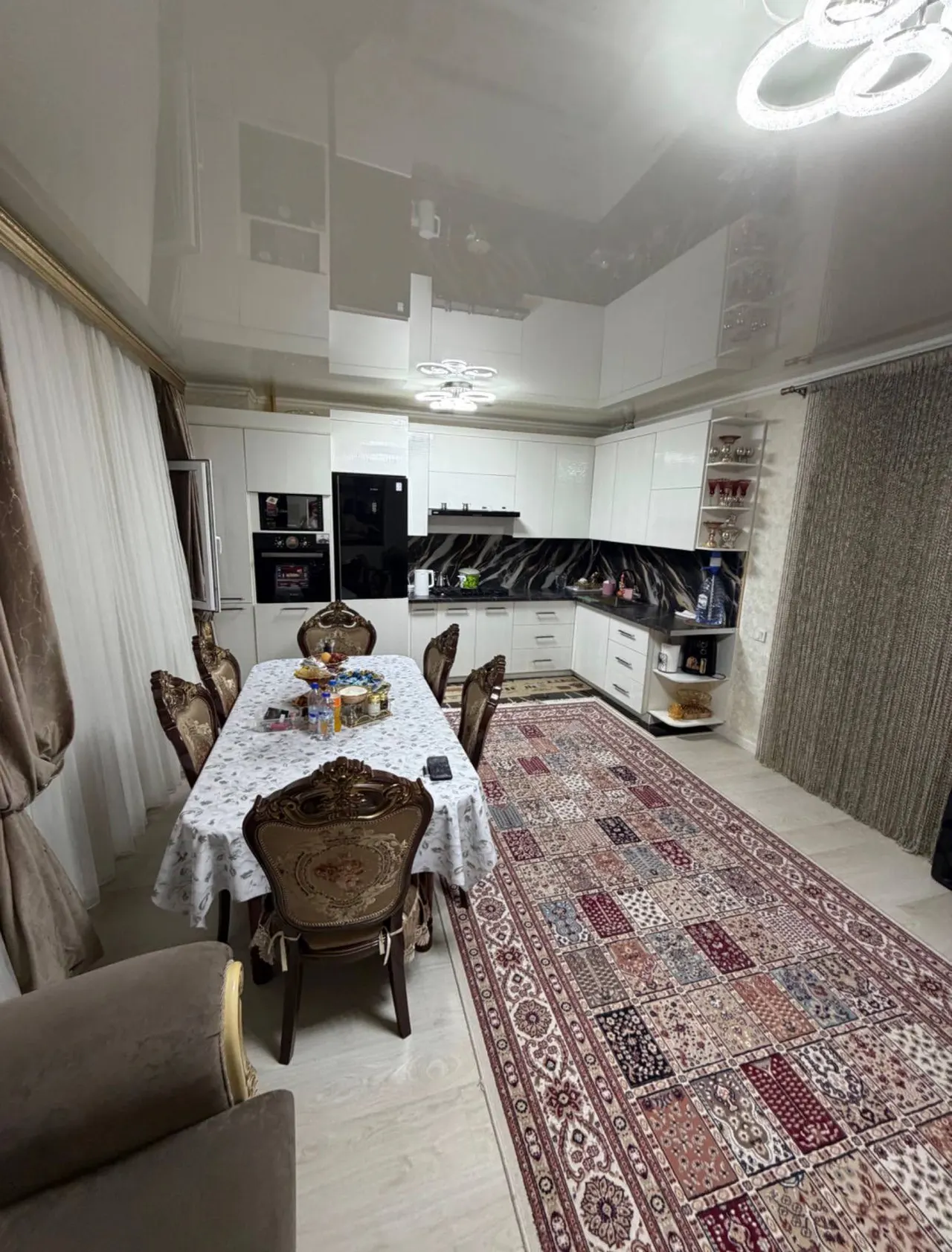 Продаётся 3-комнатная квартира, 74 м², 1/9 этаж — Яшнабадский район