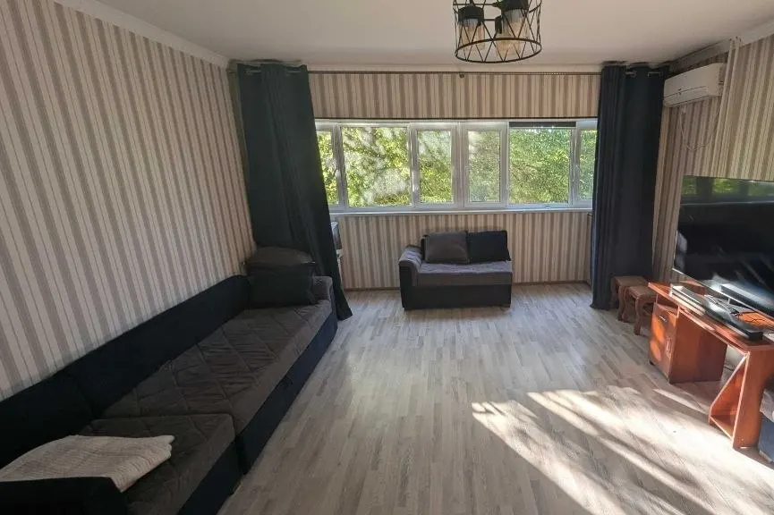 Продаётся 2-комнатная квартира, 57 м², 2/4 этаж — Юнусабадский район