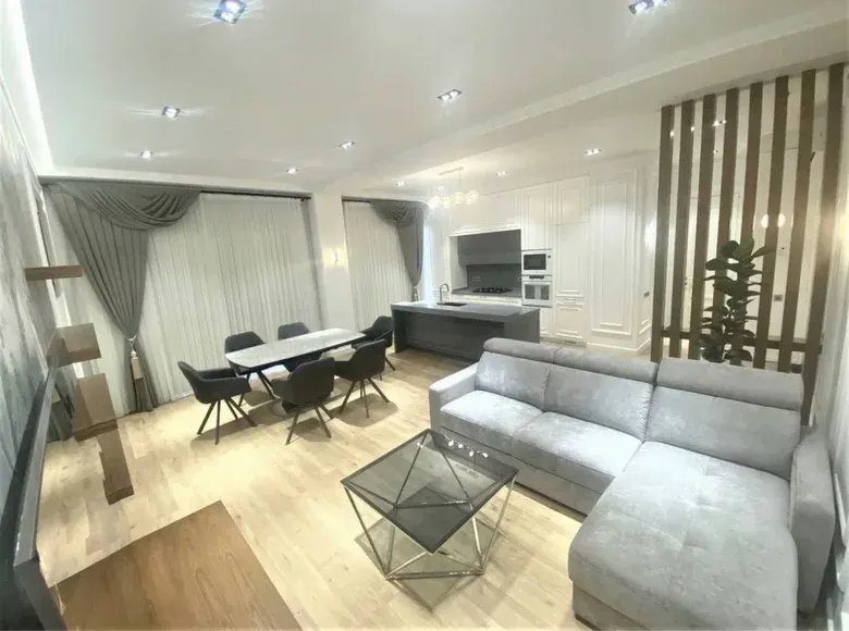Сдаётся 2-комнатная квартира, 75 м², 4/8 этаж — Мирабадский район