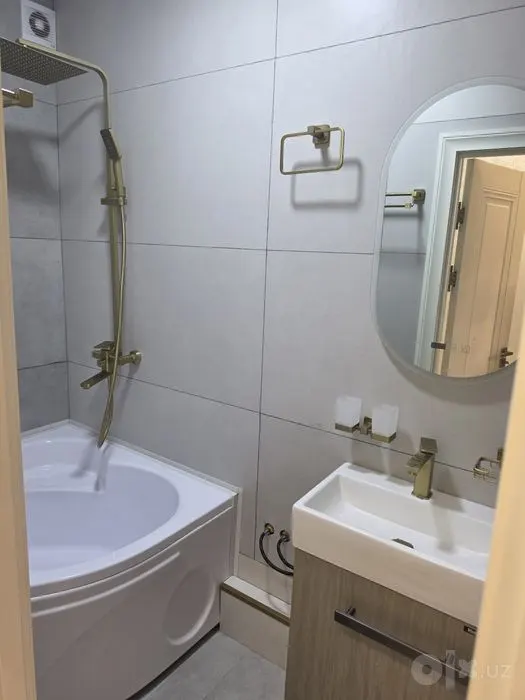 Сдаётся 2-комнатная квартира, 60 м², 2/5 этаж — Учтепинский район