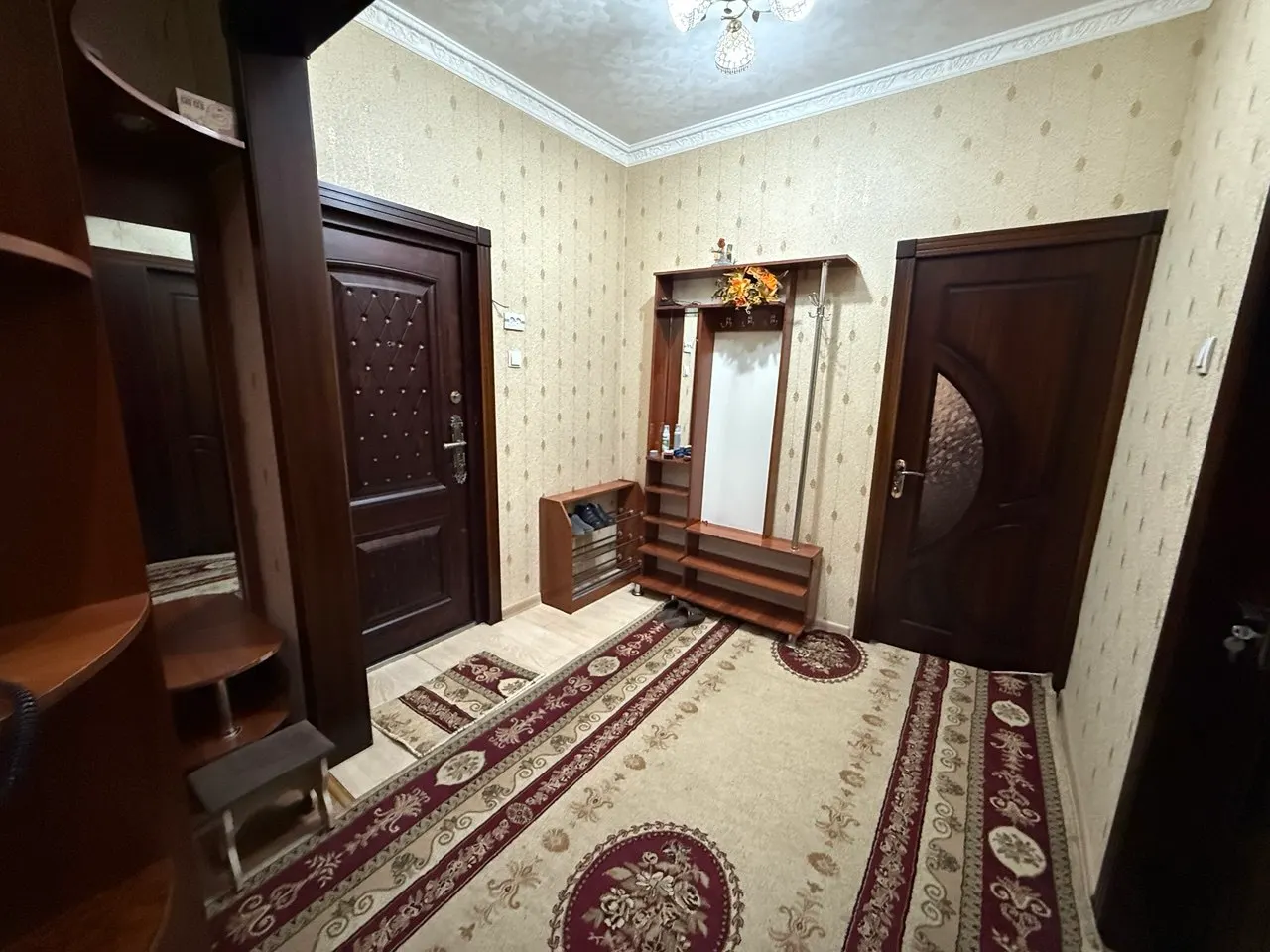 Сотилади 3 хонали квартира, 68 м², 2/4 қават — Олмазор тумани