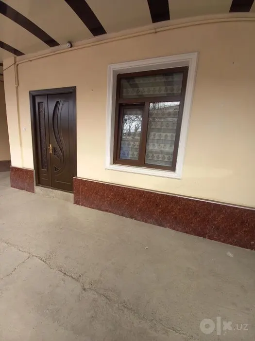 Сдаётся 3-комнатная квартира, 70 м², 1/1 этаж — Алмазарский район