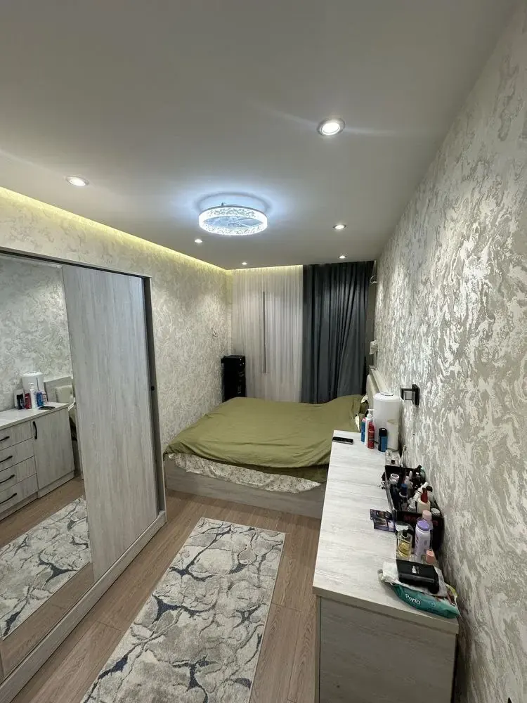 Продаётся 5-комнатная квартира, 105 м², 3/4 этаж — Шайхантахурский район