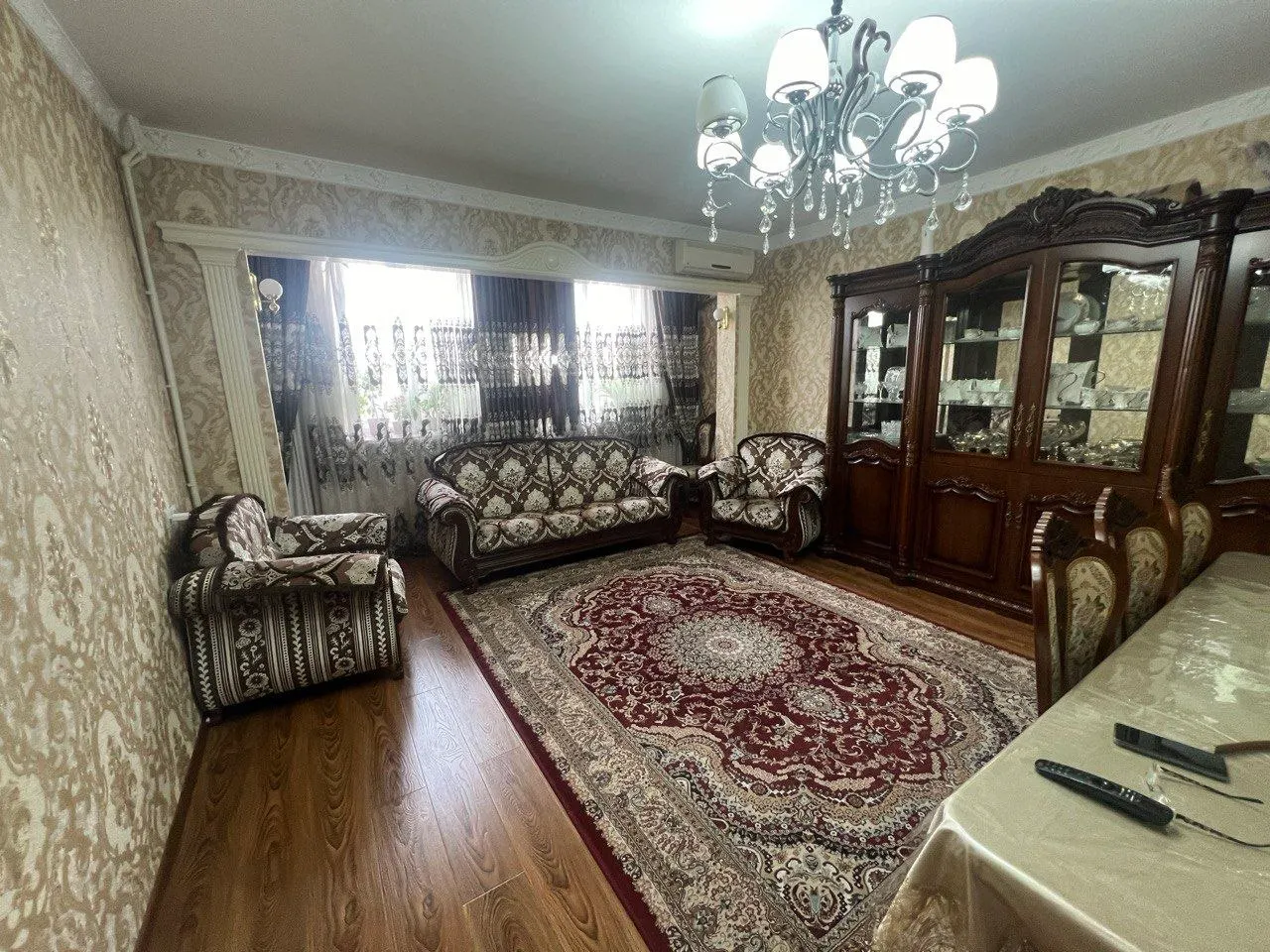 Sotiladi 4 xonali kvartira, 95 m², 6/9 qavat — Shayxontohur tumani