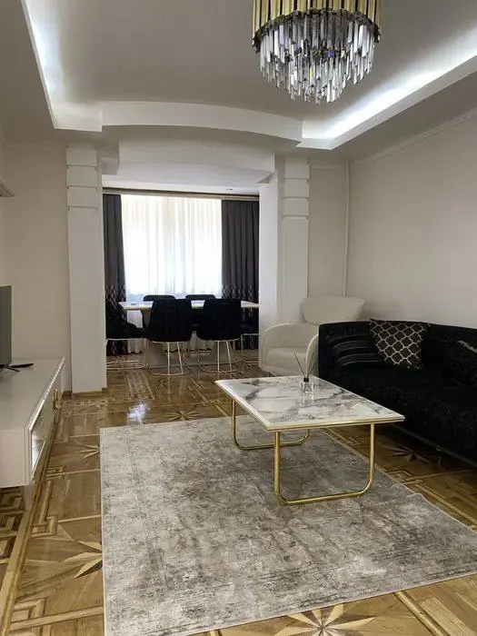 Сдаётся 3-комнатная квартира, 75 м², 4/5 этаж — Яккасарайский район