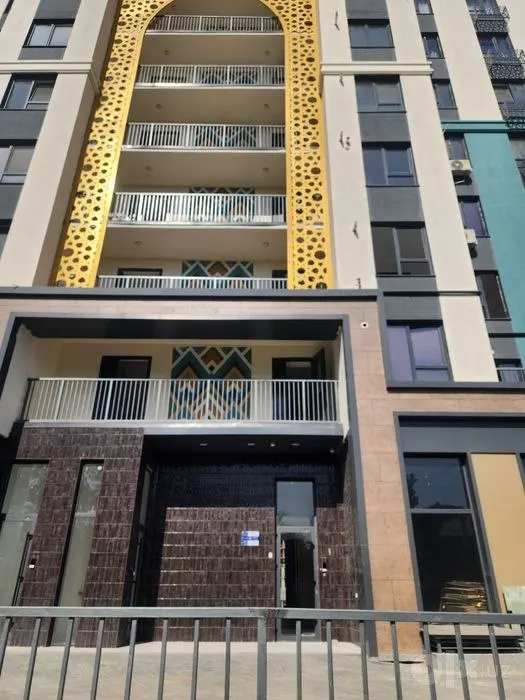 Sotiladi 2 xonali kvartira, 55 m², 2/15 qavat — Olmazor tumani
