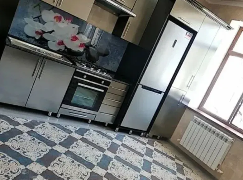 Сотилади 6 хонали квартира, 284 м², 1/9 қават — Яккасарой тумани