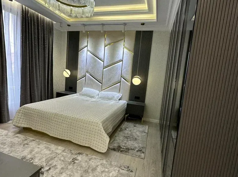 Сотилади 5 хонали квартира, 114 м², 2/9 қават — Мирзо Улуғбек тумани