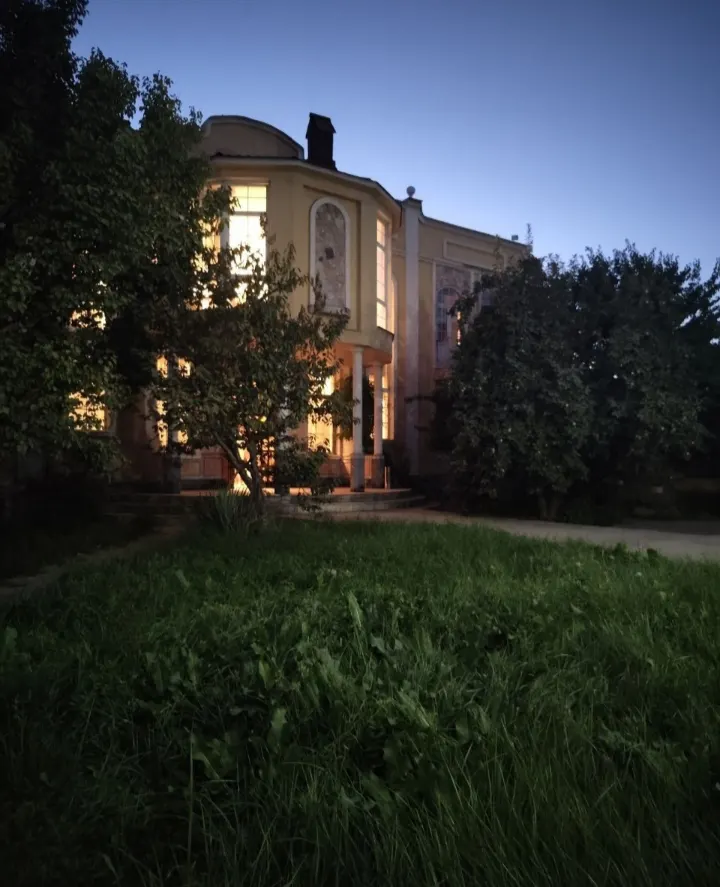Продаётся 6-комнатный дом, 16 сот., 2 этажа — Мирзо-Улугбекский район