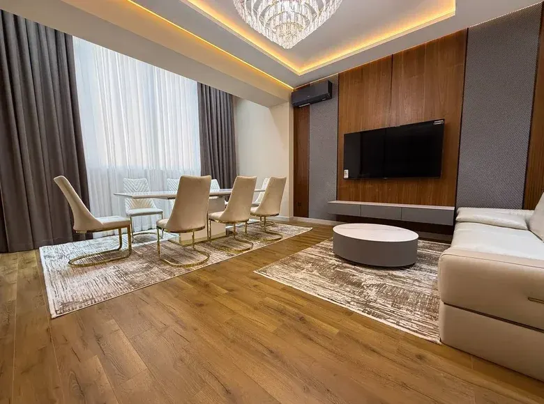 Продаётся 4-комнатная квартира, 123 м² — Яккасарайский район