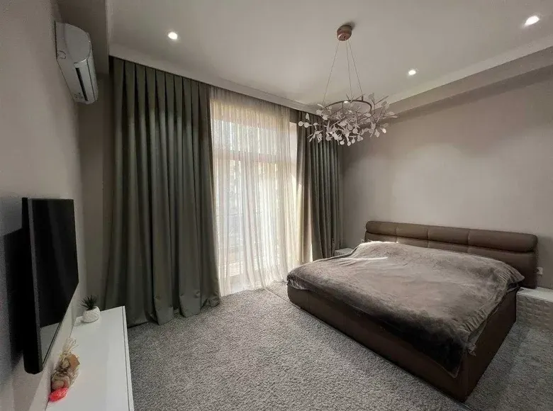 Ijaraga beriladi 3 xonali kvartira, 92 m², 2/9 qavat — Mirobod tumani