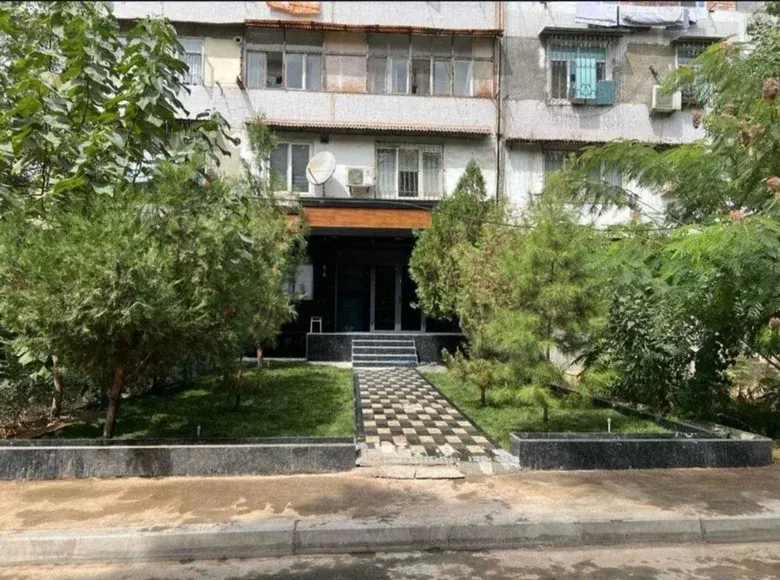 Продаётся коммерческое помещение, 85 м² — Яккасарайский район