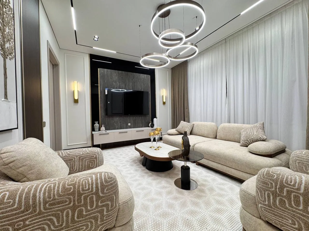 Продаётся 4-комнатная квартира, 118 м², 2/12 этаж — Яккасарайский район