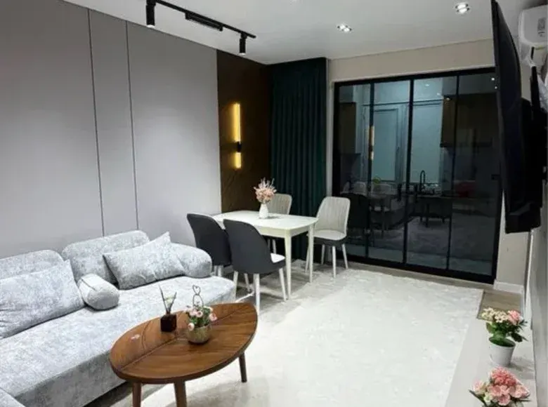 Sotiladi 2 xonali kvartira, 50 m², 1/4 qavat — Chilonzor tumani