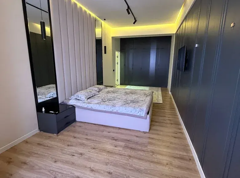 Сдаётся 3-комнатная квартира, 100 м², 8/10 этаж — Яккасарайский район