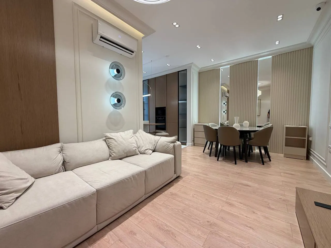 Sotiladi 4 xonali kvartira, 130 m², 3/6 qavat — Yunusobod tumani