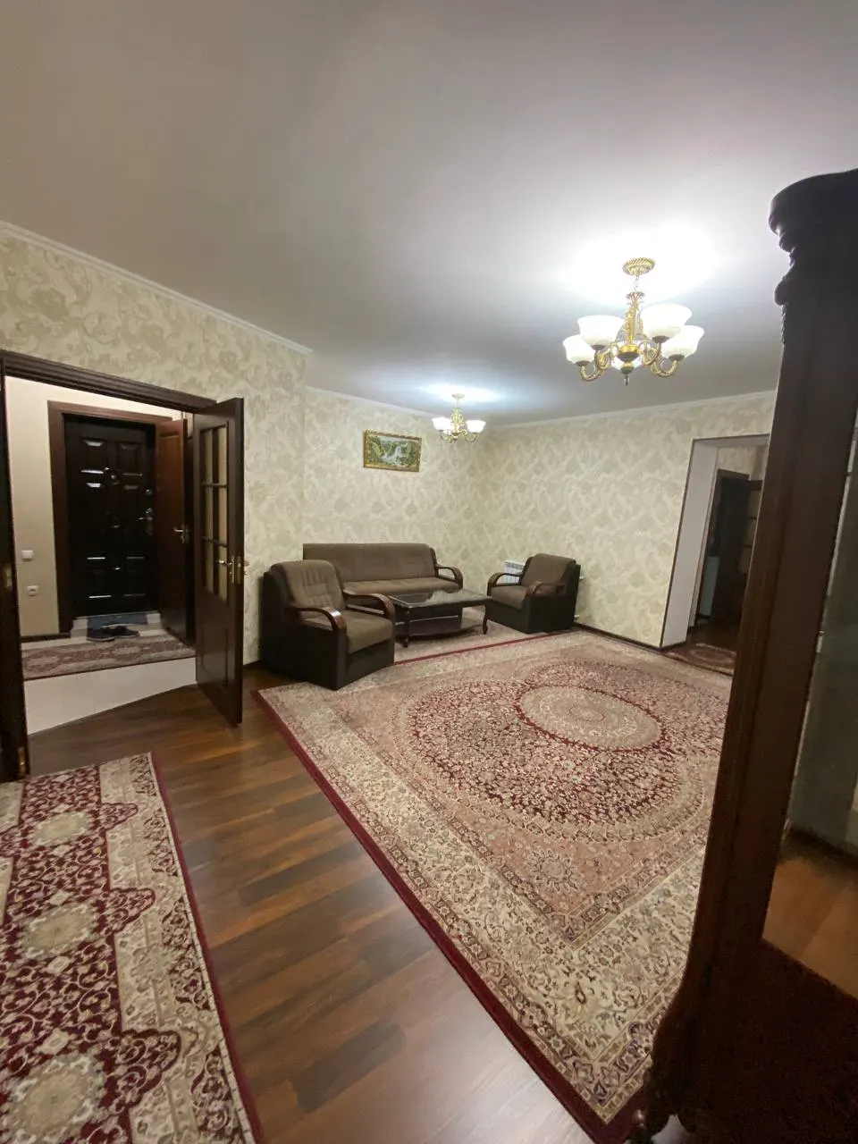 Ижарага берилади 4 хонали квартира, 100 м², 3/4 қават — Яккасарой тумани
