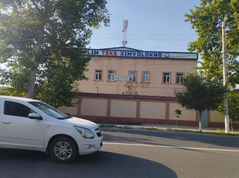 Сдаётся коммерческое помещение, 4000 м², 40 сот. — Бостанлыкский район