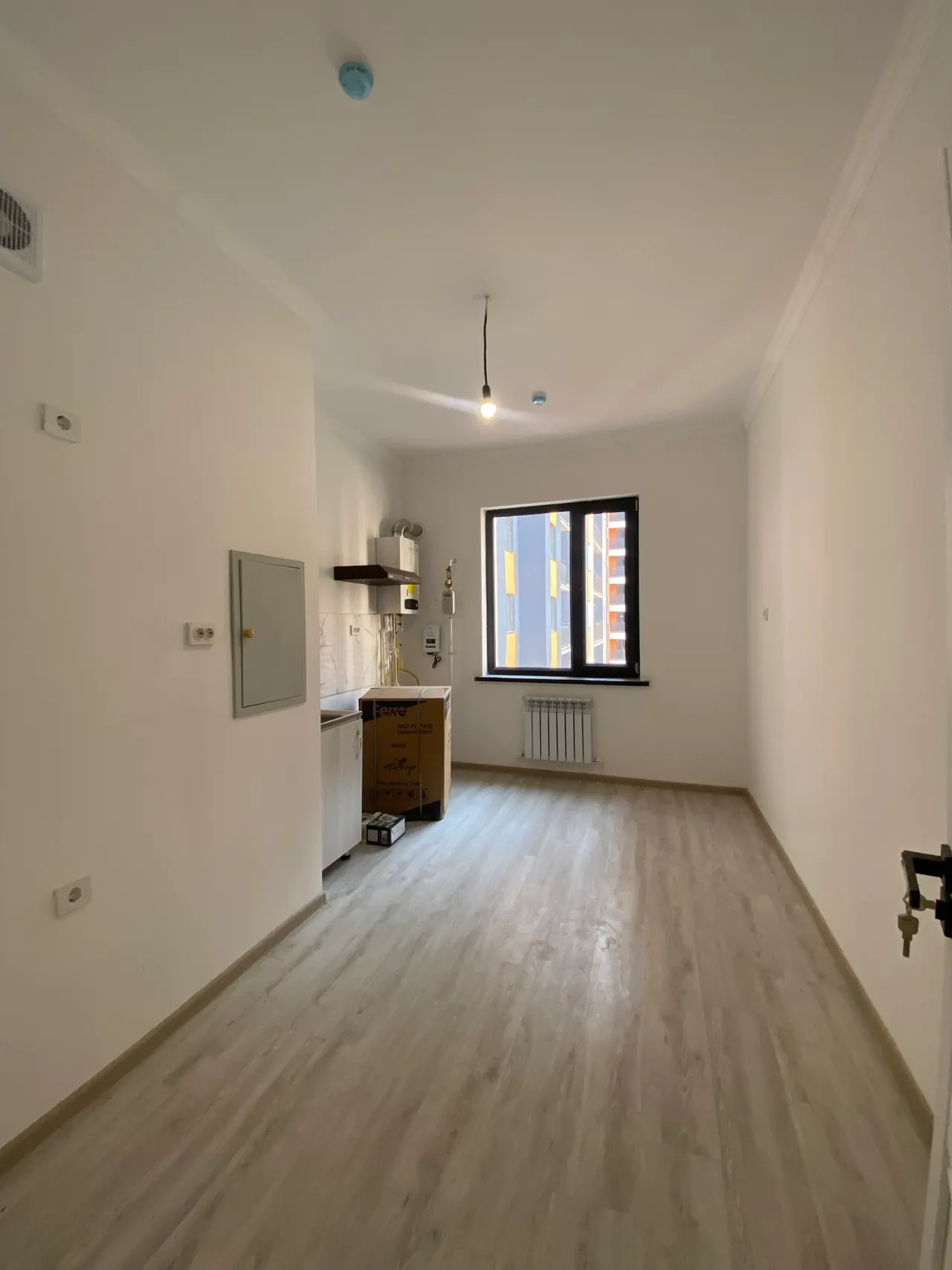 Сотилади 1 хонали квартира, 40 м², 4/16 қават — Зангиота тумани
