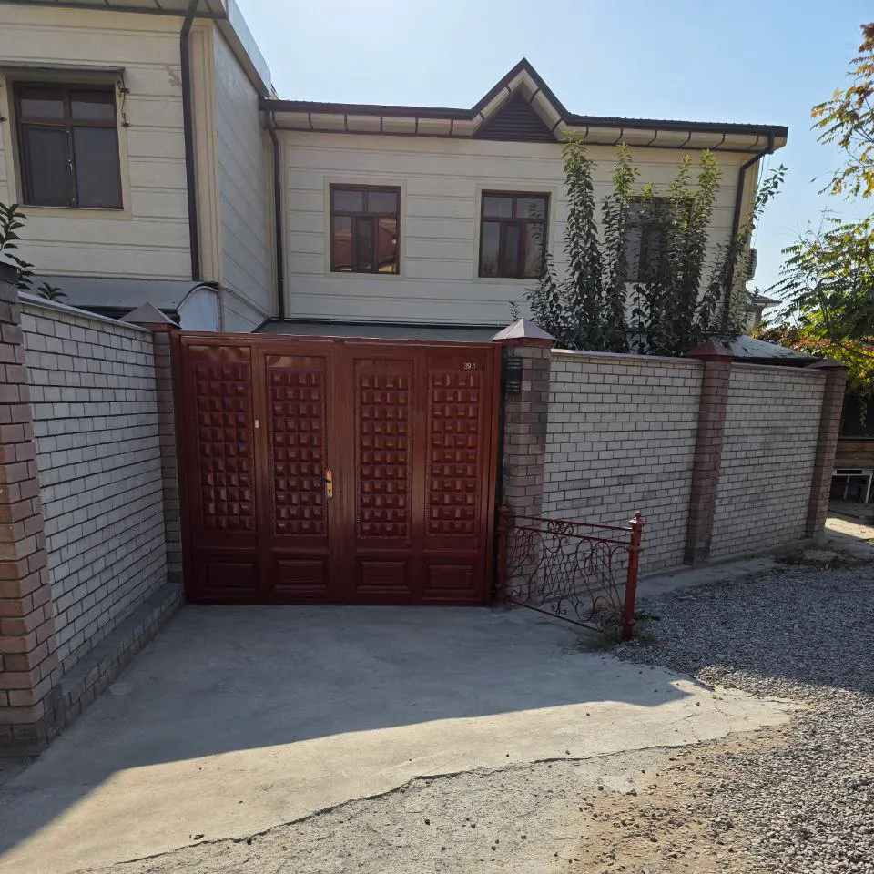 Sotiladi 4 xonali hovli uy, 93 m², 2 qavatli — Yashnobod tumani
