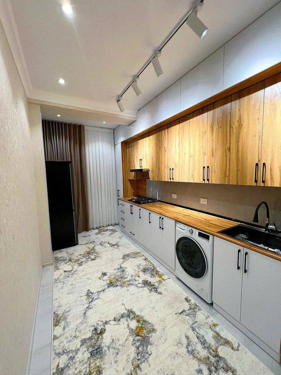 Ижарага берилади 2 хонали квартира, 80 м², 3/10 қават — Яккасарой тумани