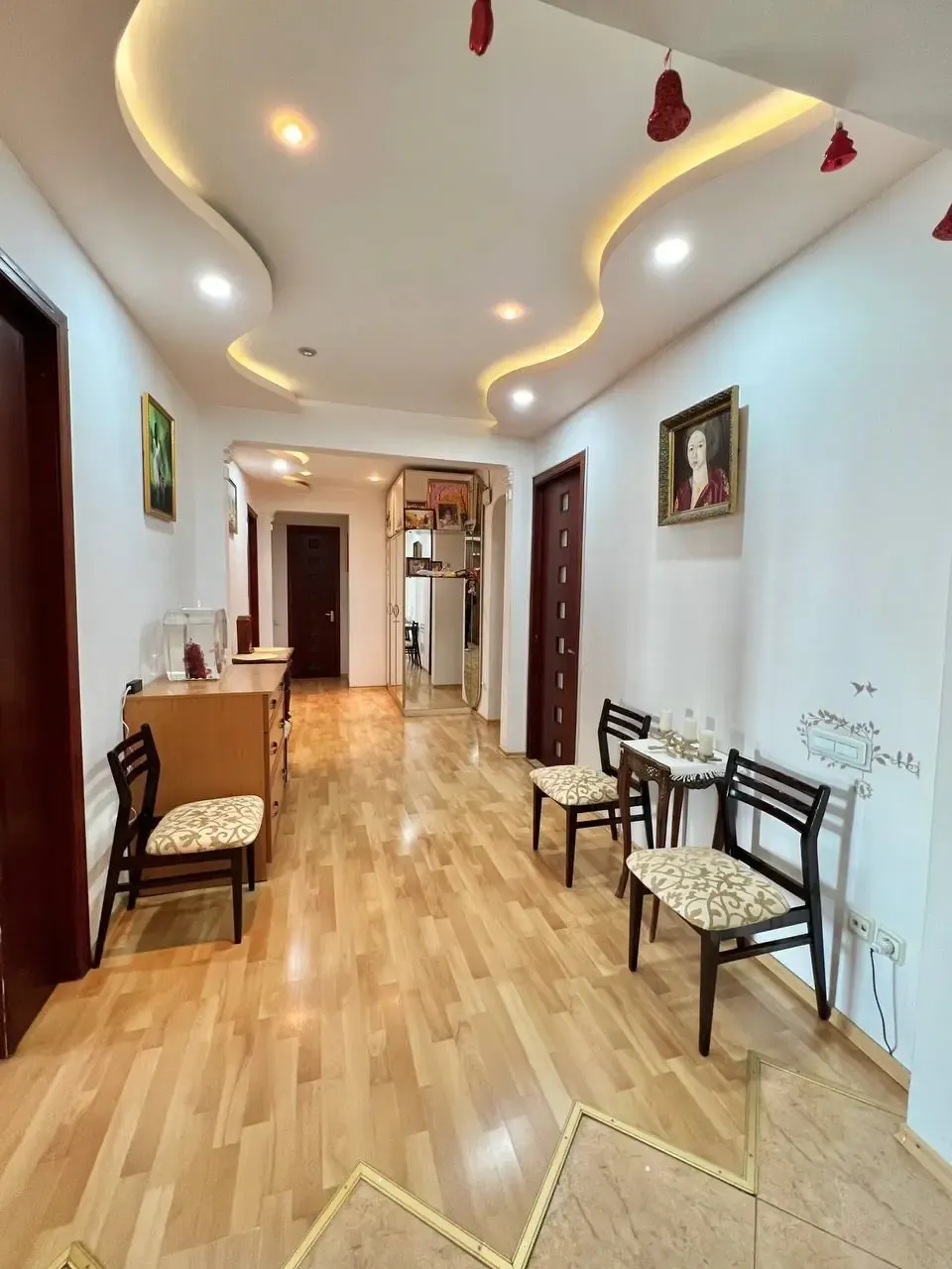 Продаётся 4-комнатная квартира, 182 м², 7/9 этаж — Мирабадский район