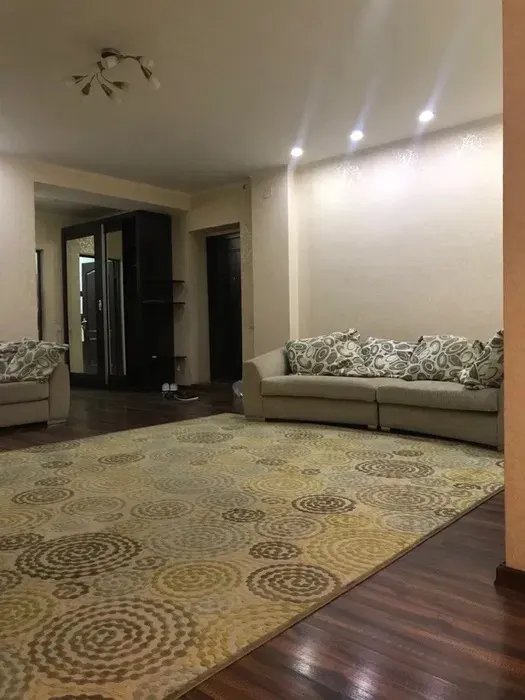 Ijaraga beriladi 2 xonali kvartira, 77 m², 3/4 qavat — Mirzo Ulugʻbek tumani