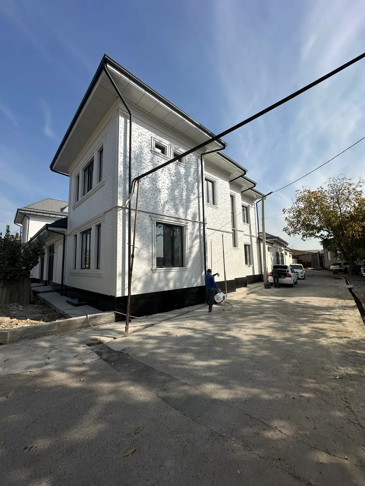 Sotiladi 6 xonali hovli uy, 2 sotix, 2 qavatli — Toshkent tumani