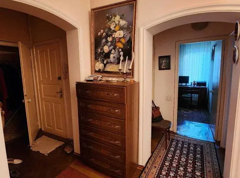 Продаётся 4-комнатная квартира, 96 м², 3/9 этаж — Яккасарайский район