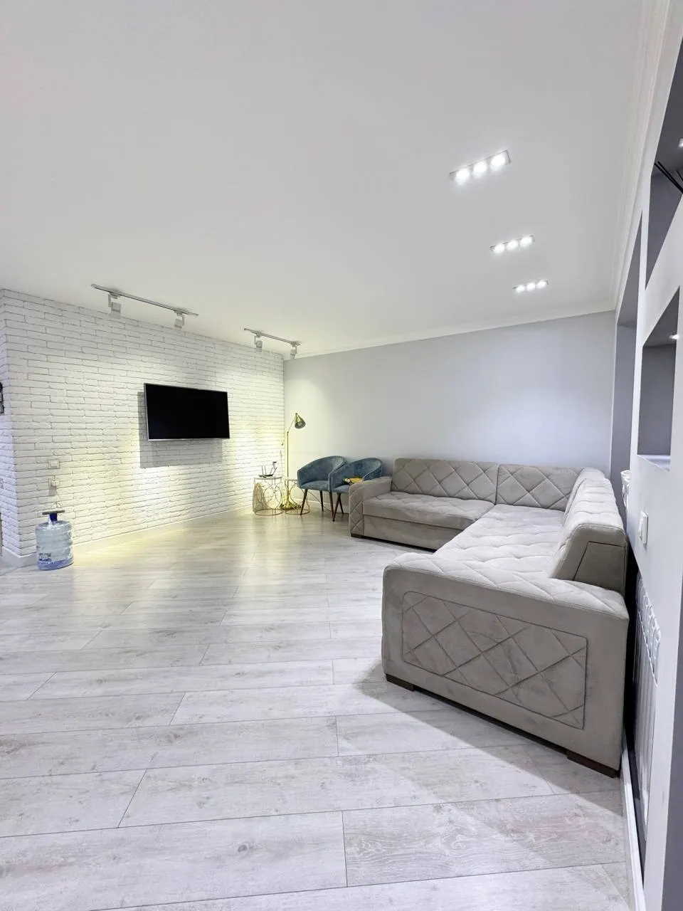 Сотилади 2 хонали квартира, 60 м², 3/4 қават — Мирзо Улуғбек тумани