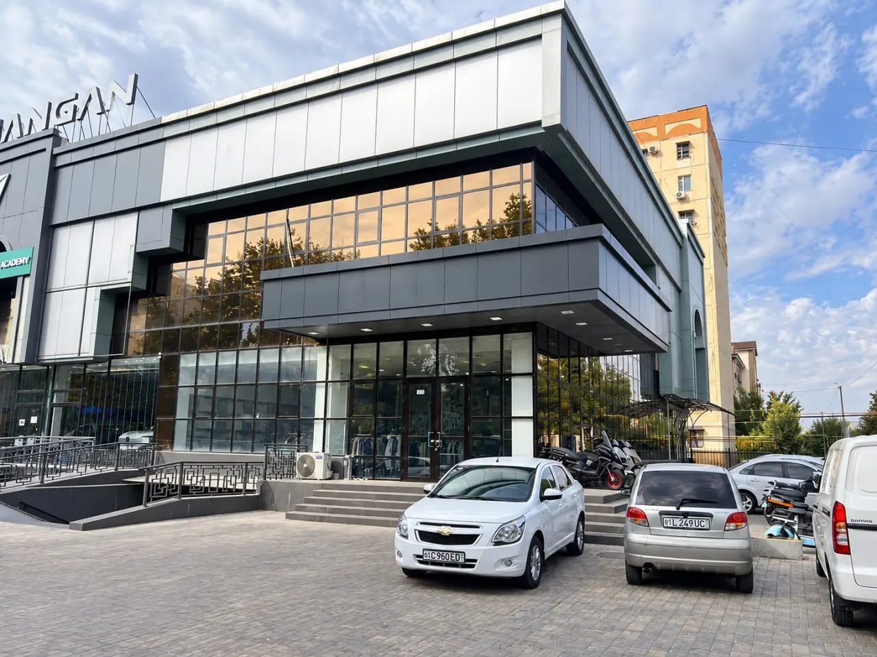 Ijaraga beriladi tijorat binosi, 295 m² — Shayxontohur tumani