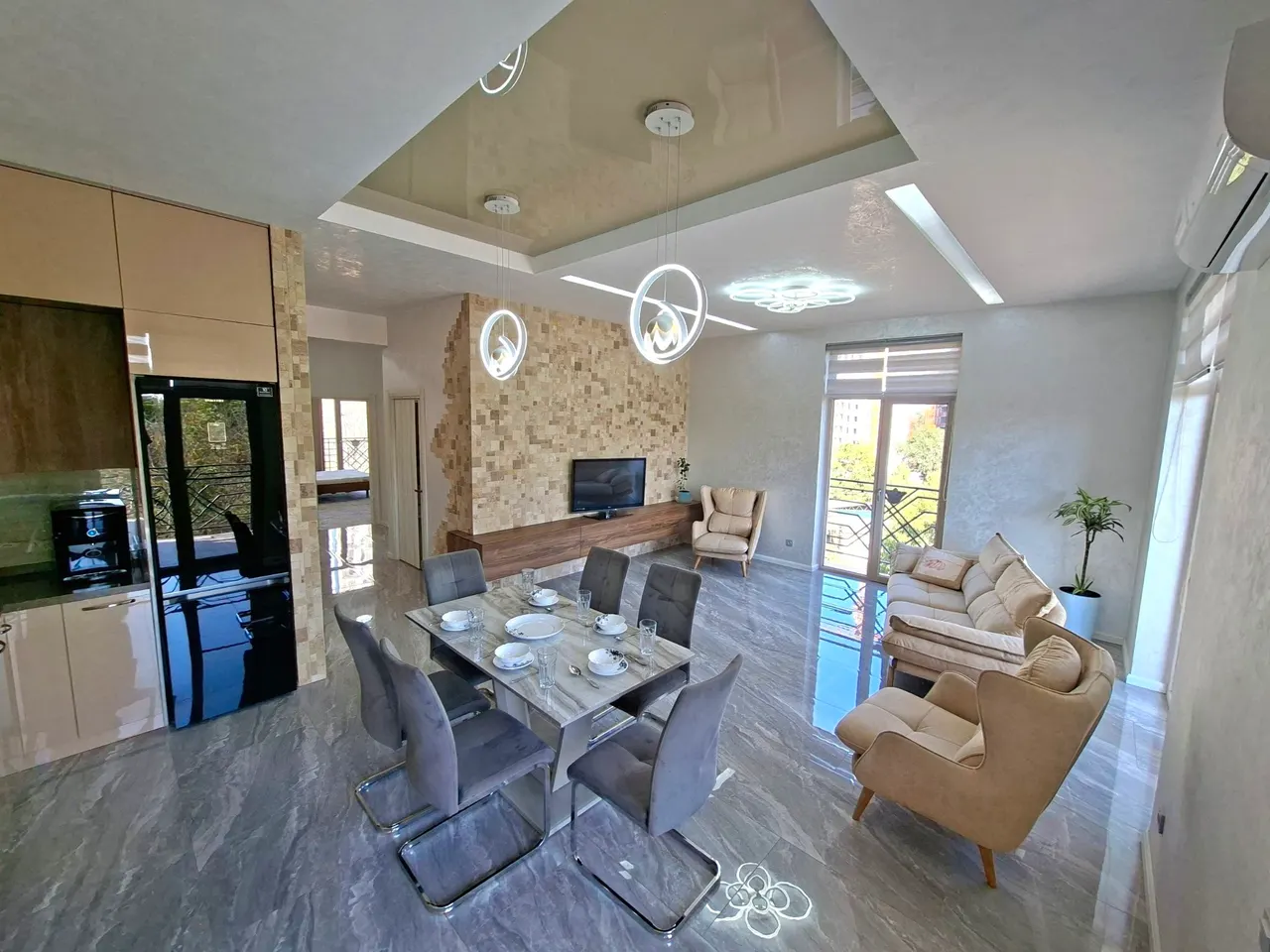 Sotiladi 4 xonali kvartira, 128 m², 4/6 qavat — Yashnobod tumani