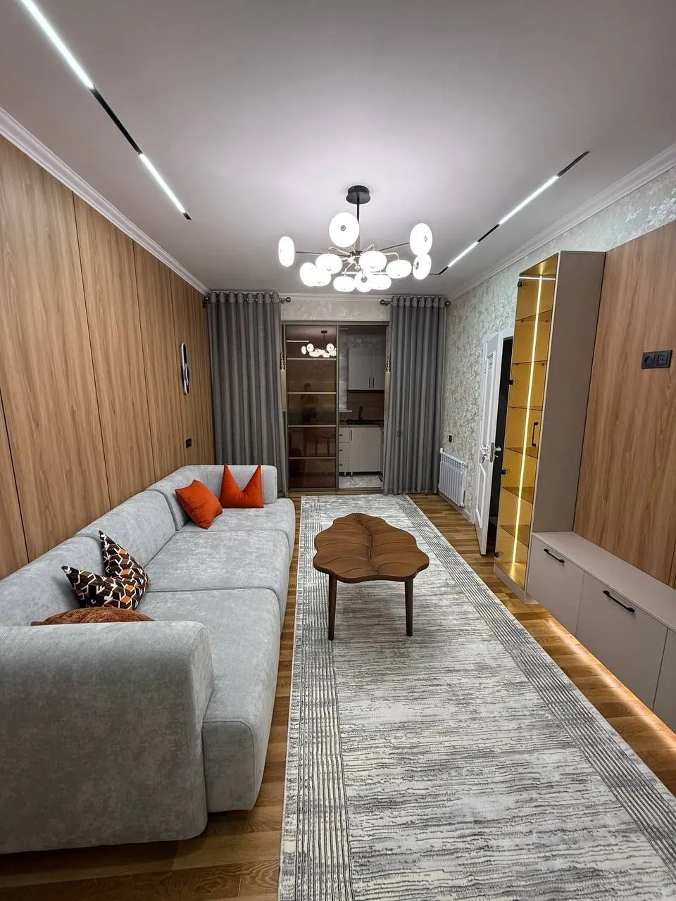 Продаётся 1-комнатная квартира, 34 м², 1/4 этаж — Чиланзарский район