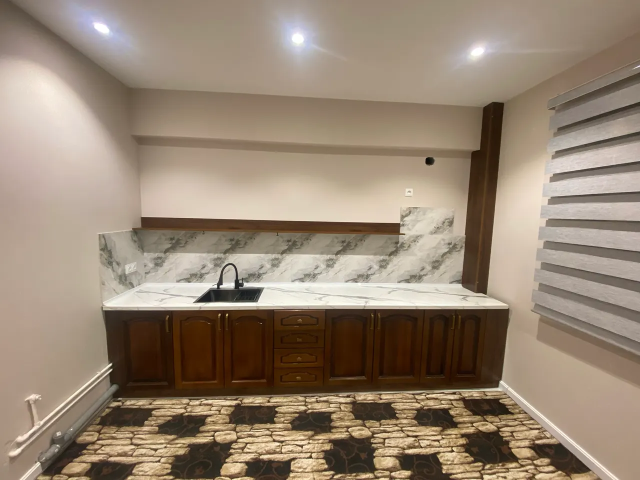 Ижарага берилади студия квартира, 46 м², 1/3 қават — Янгиҳаёт тумани