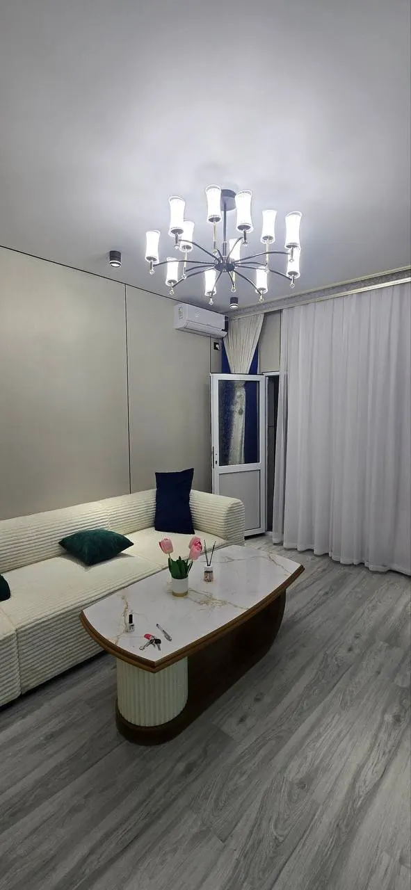 Продаётся 3-комнатная квартира, 68 м², 1/4 этаж — Чиланзарский район