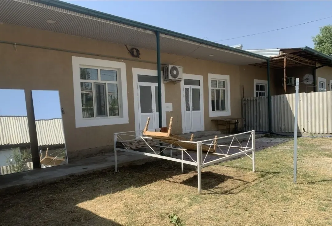 Ижарага берилади 2 хонали ҳовли уй, 4 сотих, 2 қаватли — Сергели тумани