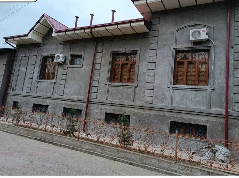 Продаётся 12-комнатный дом, 8 сот., 300 м² — Сергелийский район