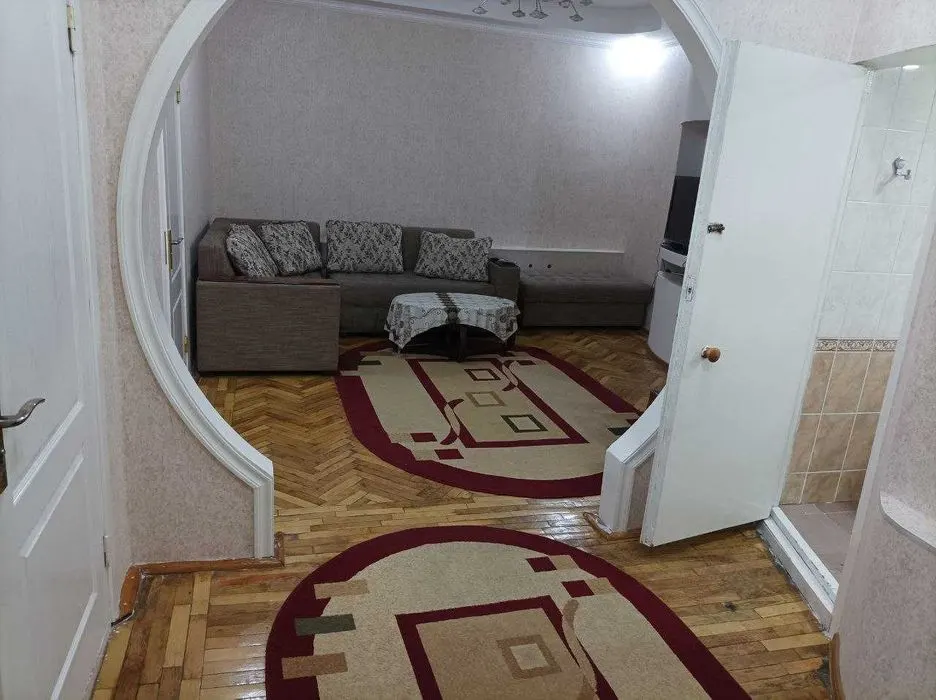Ijaraga beriladi 3 xonali kvartira, 80 m², 2/3 qavat — Mirobod tumani