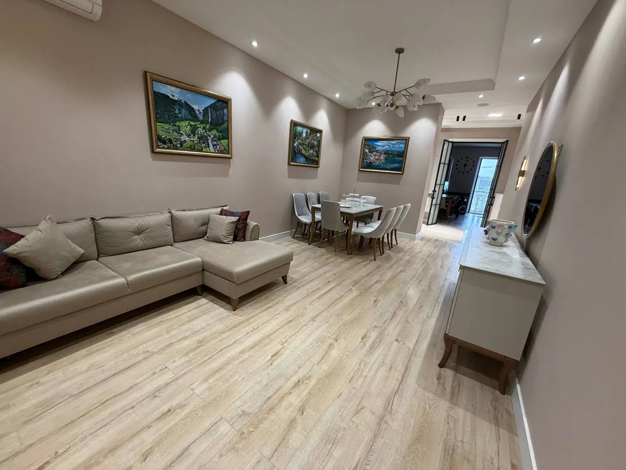 Sotiladi 6 xonali kvartira, 132 m², 7/10 qavat — Mirzo Ulugʻbek tumani