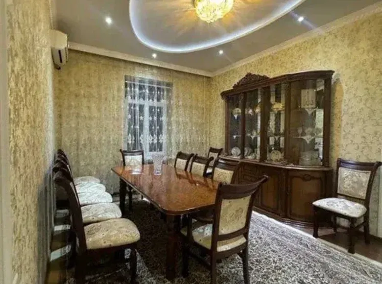Сотилади 4 хонали квартира, 103 м², 2/3 қават — Мирзо Улуғбек тумани