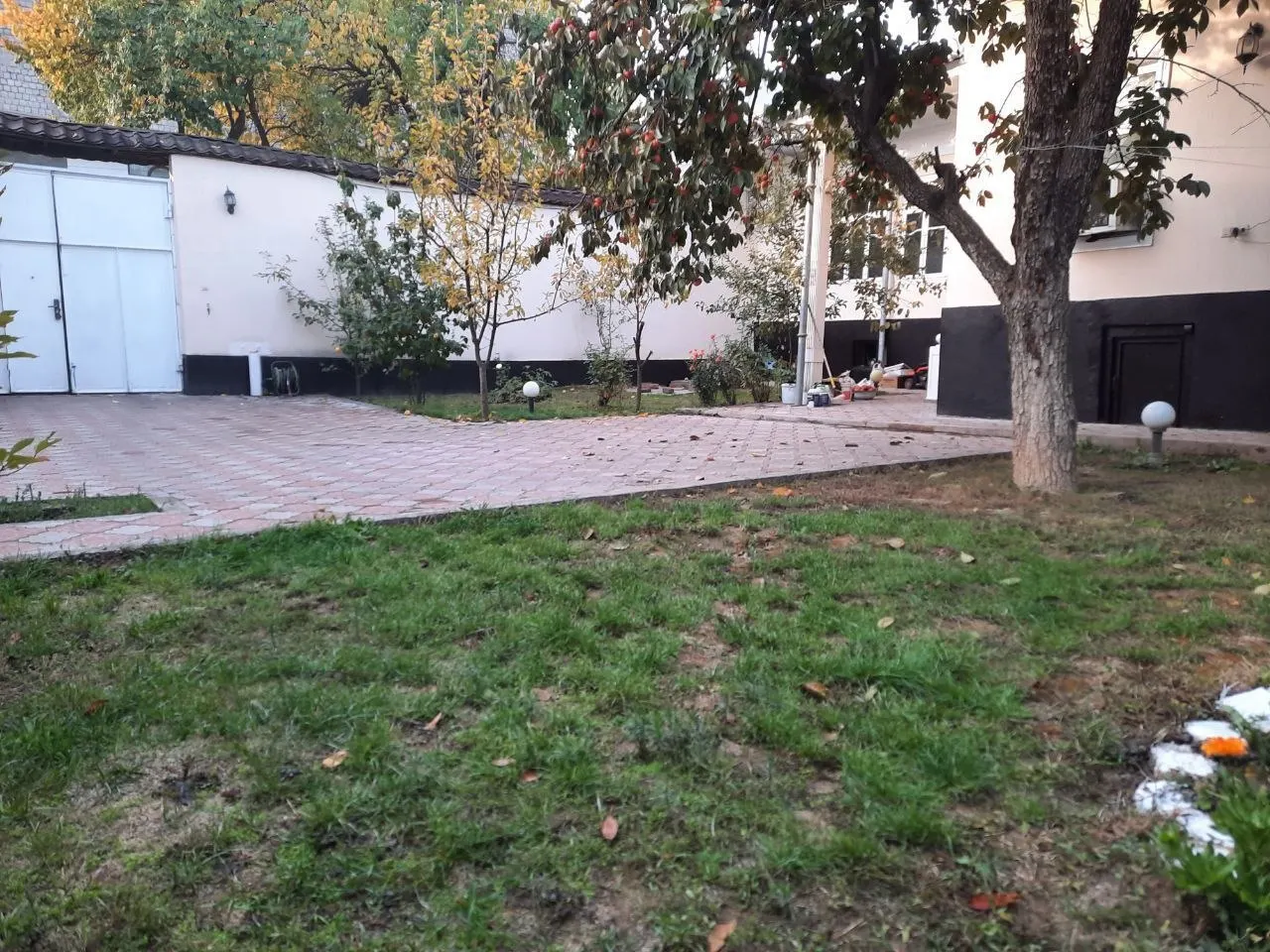 Ijaraga beriladi 4 xonali hovli uy, 5 sotix, 250 m² — Shayxontohur tumani